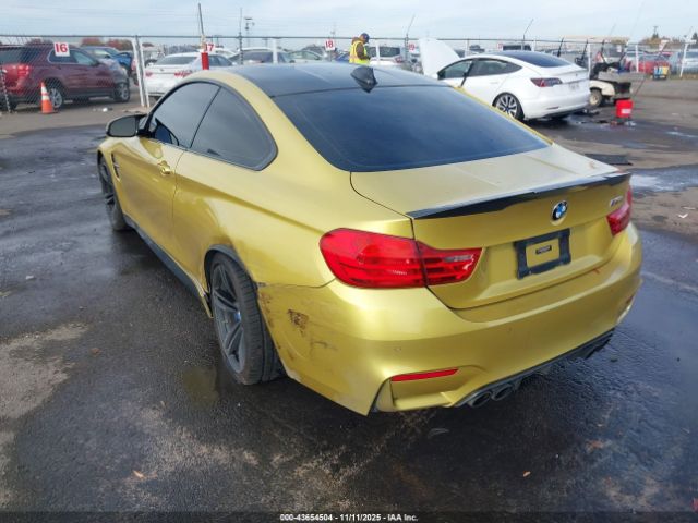 2015 BMW M4 WBS3R9C59FK329400 Photo 2