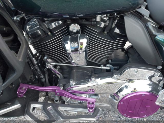 2021 HARLEY-DAVIDSON FLHTK 1HD1KEF10MB637149 Photo 8