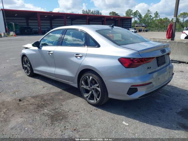 2022 AUDI A3 WAUAUDGY7NA095988 Photo 2