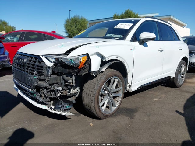 2021 AUDI Q3 WA1DECF35M1137595 Photo 1