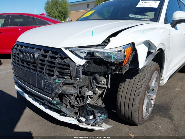 2021 AUDI Q3 WA1DECF35M1137595 Photo 5