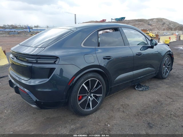2025 PORSCHE MACAN ELECTRIC WP1AC2XA3SL175166 Photo 3
