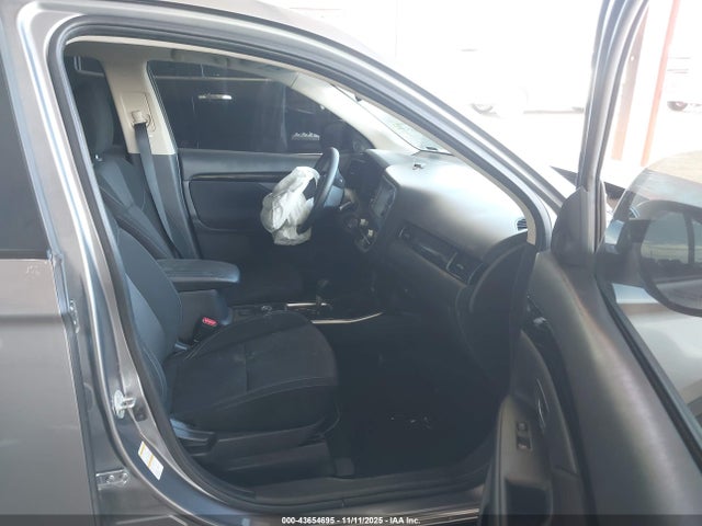 2020 MITSUBISHI OUTLANDER JA4AZ3A38LZ025789 Photo 4