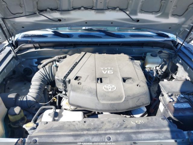 2007 TOYOTA FJ CRUISER JTEZU11F970012335 Photo 9