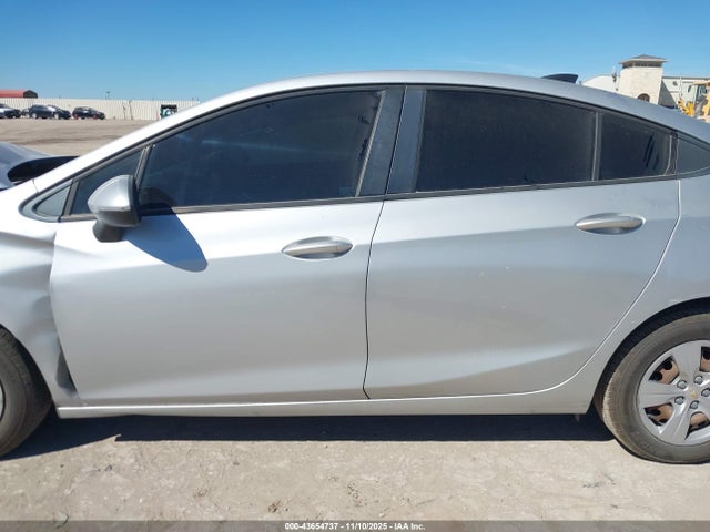 Chevrolet Cruze Ls Auto 2018 1G1BC5SM3J7223633 Image 14