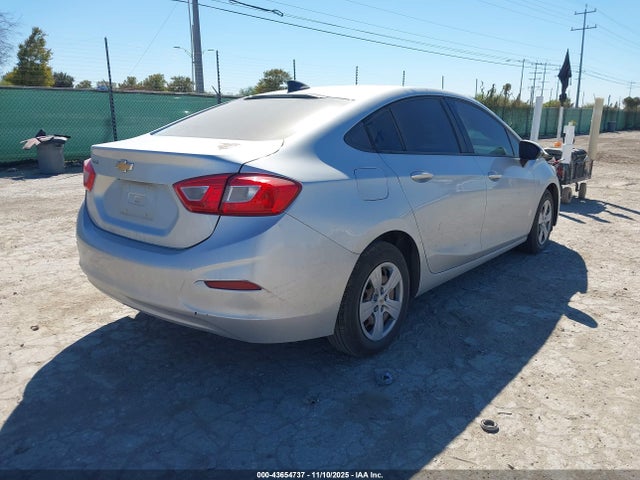 Chevrolet Cruze Ls Auto 2018 1G1BC5SM3J7223633 Image 4