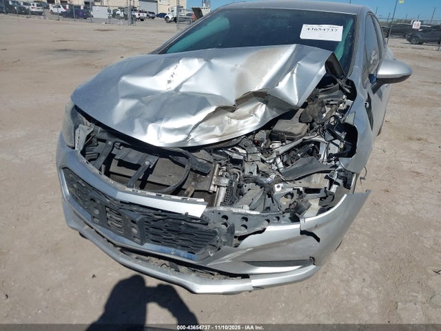 Chevrolet Cruze Ls Auto 2018 1G1BC5SM3J7223633 Image 6