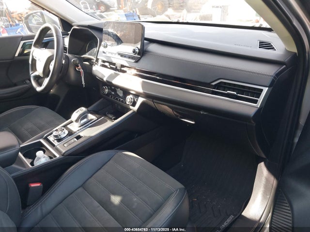 2022 MITSUBISHI OUTLANDER JA4J4UA84NZ062969 Photo 4