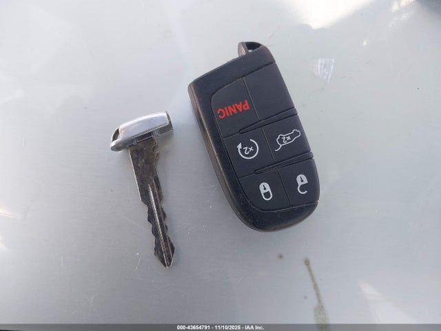 1C4RJFAG9HC807324 Jeep Grand Cherokee Altitude 4x4