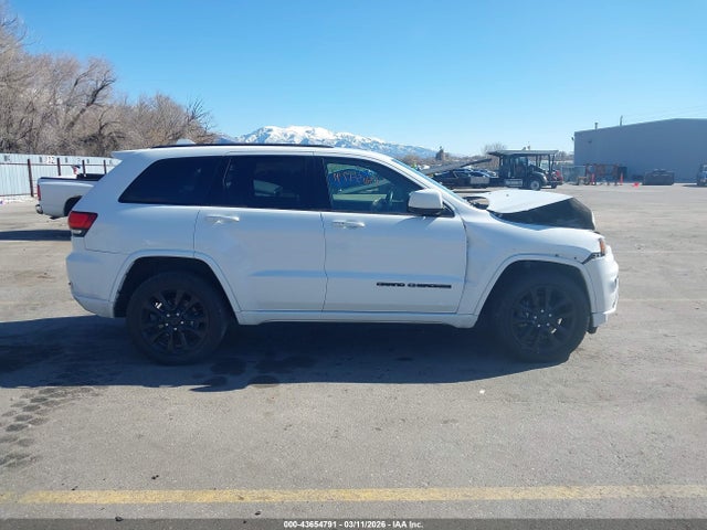 1C4RJFAG9HC807324 Jeep Grand Cherokee Altitude 4x4