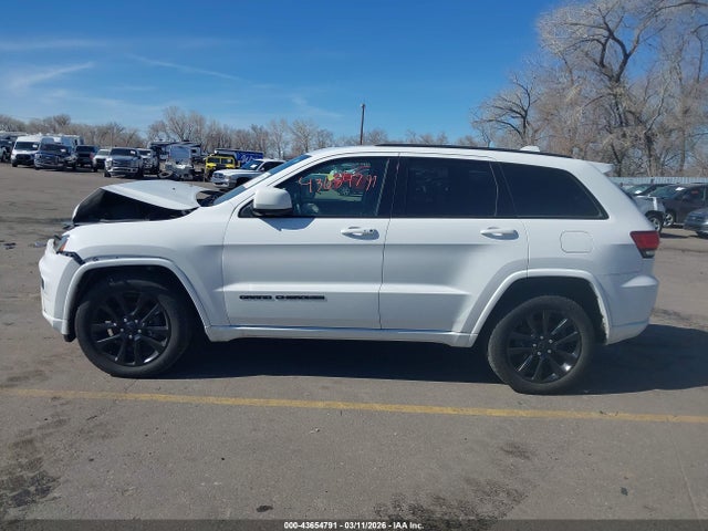 1C4RJFAG9HC807324 Jeep Grand Cherokee Altitude 4x4