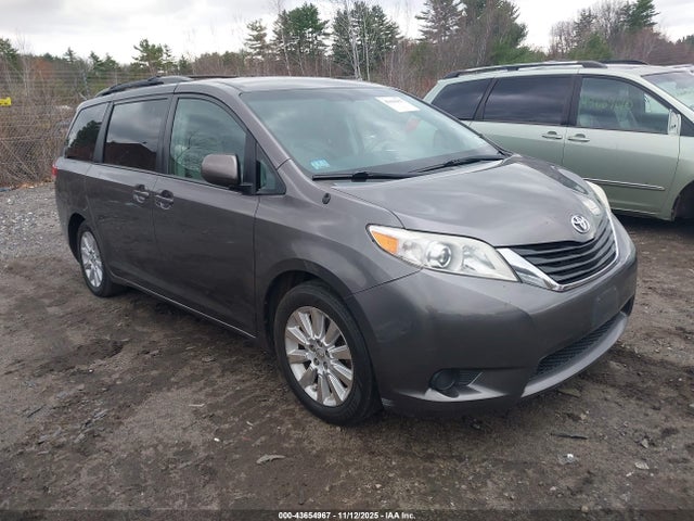 5TDJK3DC1ES077081 Toyota Sienna Le 7 Passenger