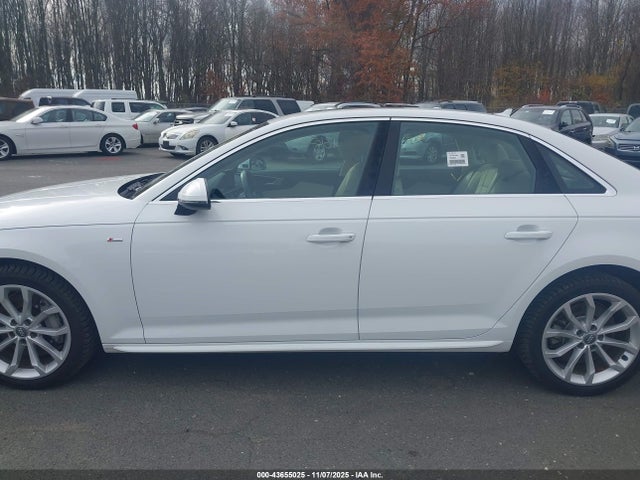 Audi A4 45 Premium 2019 WAUDNAF45KA066914 Image 30