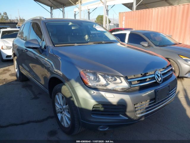 2014 VOLKSWAGEN TOUAREG WVGEF9BPXED000845