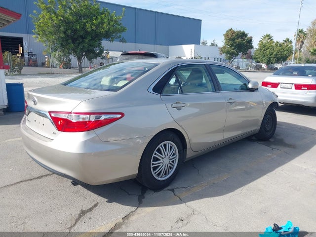 4T1BF1FK3HU719572 Toyota CAMRY LE