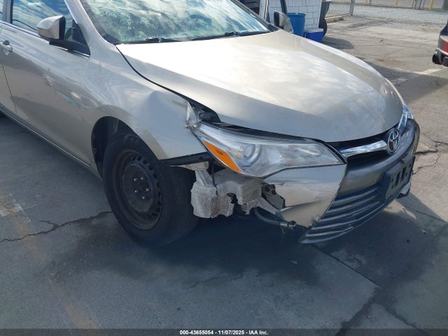 4T1BF1FK3HU719572 Toyota CAMRY LE