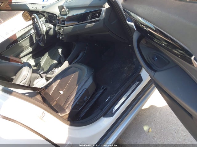 WBXHU7C37J5H42458 BMW X1