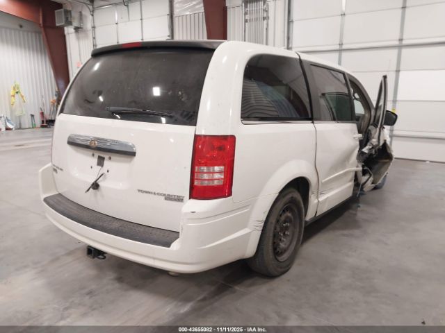 2010 CHRYSLER TOWN & COUNTRY 2A4RR4DE0AR315943 Photo 3