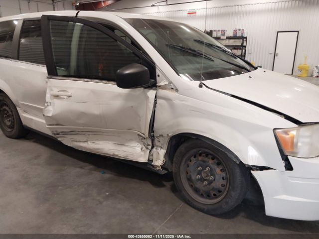 2010 CHRYSLER TOWN & COUNTRY 2A4RR4DE0AR315943 Photo 5