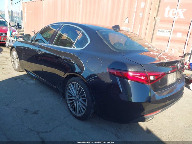 Alfa Romeo Giulia Ti Rwd 2017 ZARFAECN0H7528237 Image 3