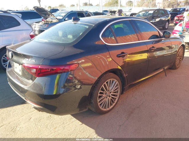 Alfa Romeo Giulia Ti Rwd 2017 ZARFAECN0H7528237 Image 4