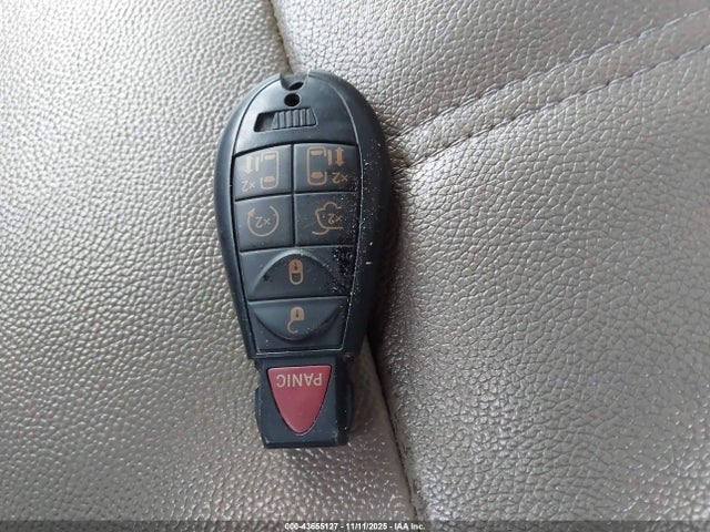 43655127 :رقم المزاد ، 2C4RC1BG7FR577931 vin ، 2015 Chrysler Town & Country Touring مزاد بيع