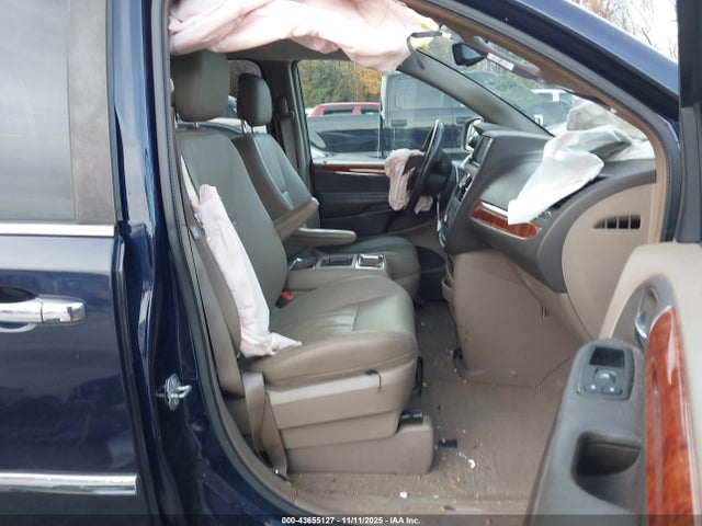 43655127 :رقم المزاد ، 2C4RC1BG7FR577931 vin ، 2015 Chrysler Town & Country Touring مزاد بيع