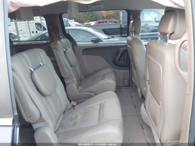 43655127 :رقم المزاد ، 2C4RC1BG7FR577931 vin ، 2015 Chrysler Town & Country Touring مزاد بيع