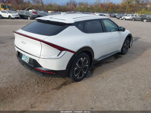 2023 KIA EV6 KNDL34LA1P5612835 Photo 3