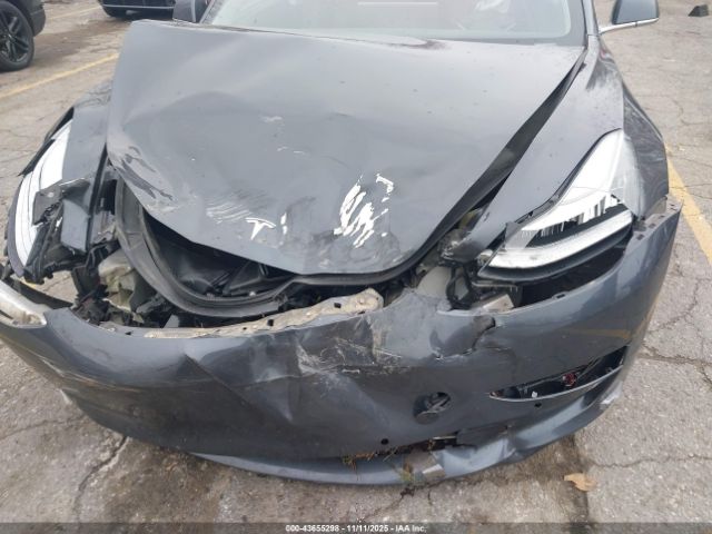 2018 TESLA MODEL 3 5YJ3E1EB9JF103709 Photo 5