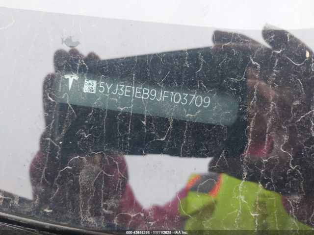 2018 TESLA MODEL 3 5YJ3E1EB9JF103709 Photo 8