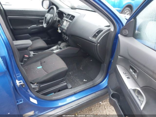 2018 MITSUBISHI OUTLANDER SPORT JA4AR3AU2JU013351 Photo 4