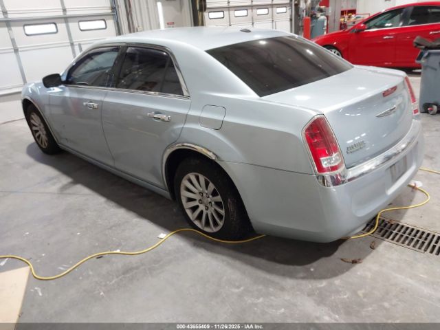 2013 CHRYSLER 300 2C3CCAAG5DH596072 Photo 2