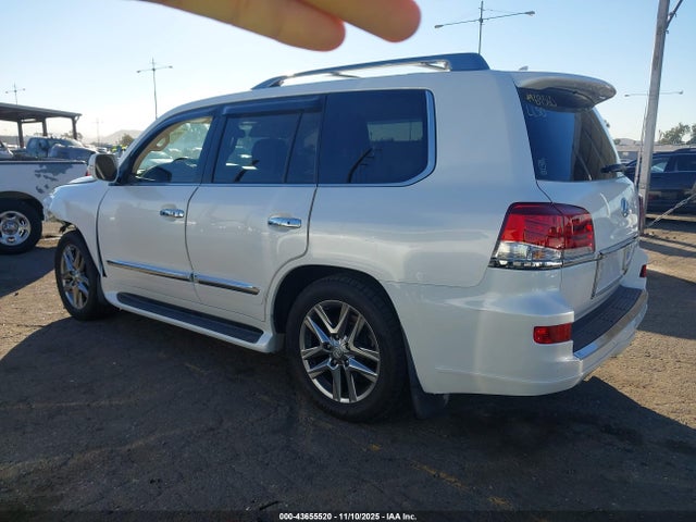 2014 LEXUS LX 570 JTJHY7AX6E4141538 Photo 2