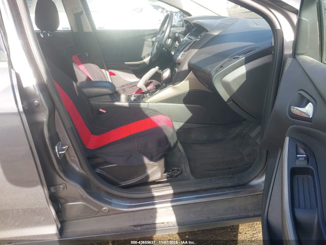 43655637 :رقم المزاد ، 1FAHP3H21CL184105 vin ، 2012 Ford Focus Sel مزاد بيع