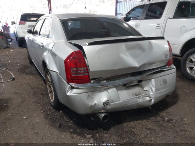 2005 CHRYSLER 300C 2C3JA63H75H577220 Photo 2