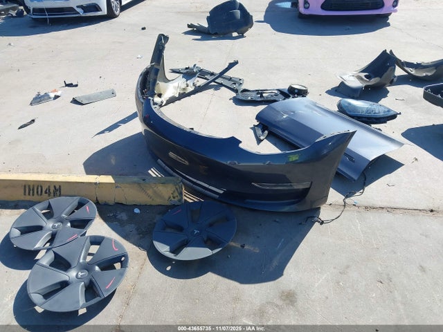 Tesla Model 3 Long Range Dual Motor All-wheel Drive 2022 5YJ3E1EB3NF206761 Image 11