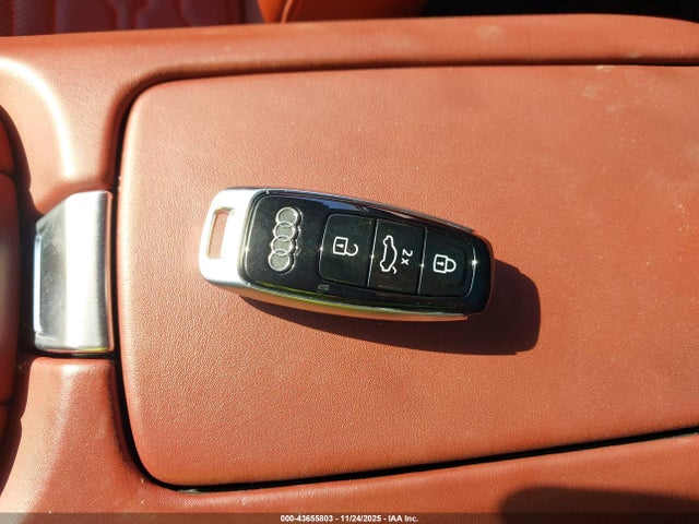 2023 AUDI E-TRON GT WAUEJBFW3P7002169 Photo 10