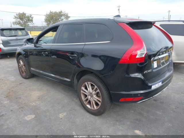 2016 VOLVO XC60 YV4612RK1G2863277 Photo 2