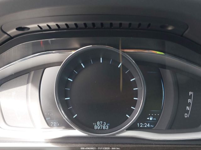 2016 VOLVO XC60 YV4612RK1G2863277 Photo 6