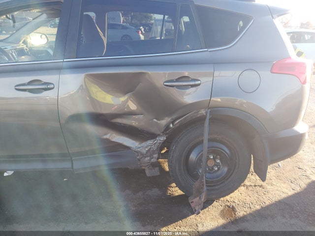 Toyota Rav4 Xle 2015 JTMWFREV8FD072230 Image 6