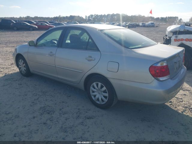 2005 TOYOTA CAMRY 4T1BE32K65U541656 Photo 2