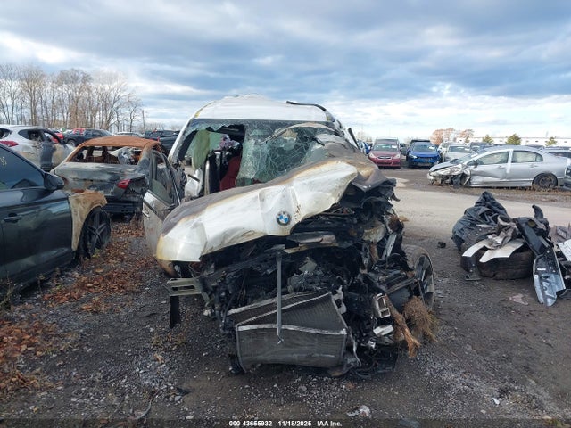 43655932 :رقم المزاد ، 5YM23CS03P9S43314 vin ، 2023 Bmw Xm مزاد بيع