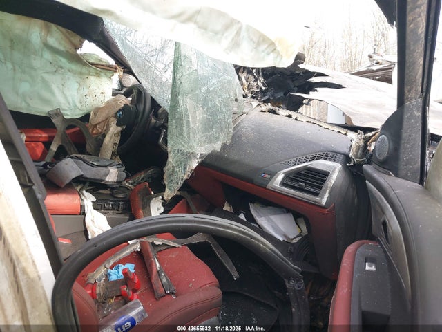 43655932 :رقم المزاد ، 5YM23CS03P9S43314 vin ، 2023 Bmw Xm مزاد بيع