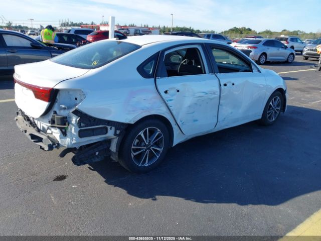 2022 KIA FORTE 3KPF24AD5NE443160 Photo 3