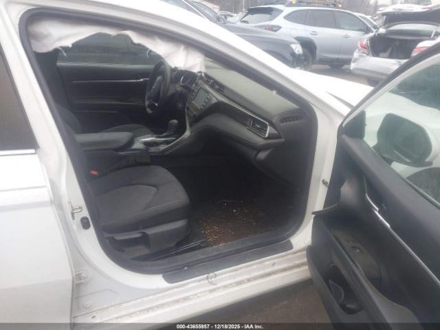 2020 TOYOTA CAMRY 4T1C11AK8LU881717 Photo 4