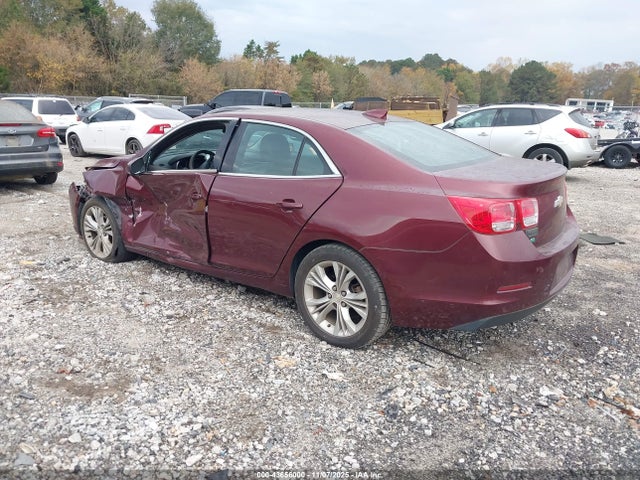 2015 CHEVROLET MALIBU 1G11C5SLXFF110231 Photo 2