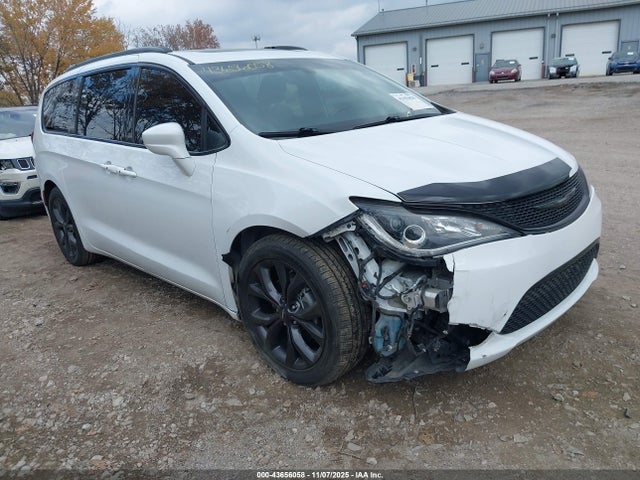 2018 CHRYSLER PACIFICA 2C4RC1EG4JR174316