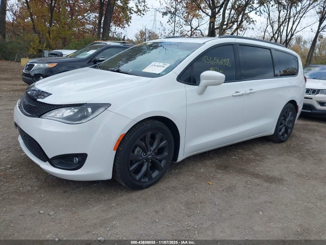 2018 CHRYSLER PACIFICA 2C4RC1EG4JR174316 Photo 1