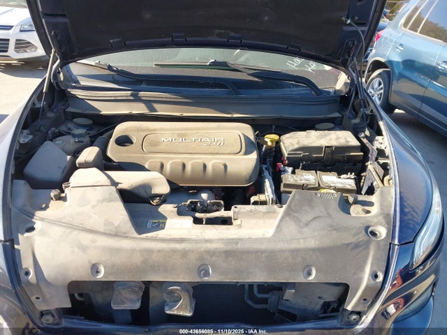 1C4PJLCB1GW293473 Jeep Cherokee Latitude